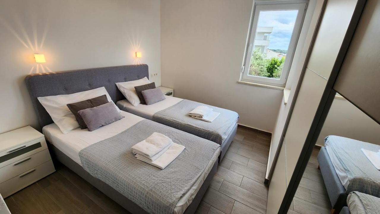 Apartment The Sands Luxe Pool Novalja