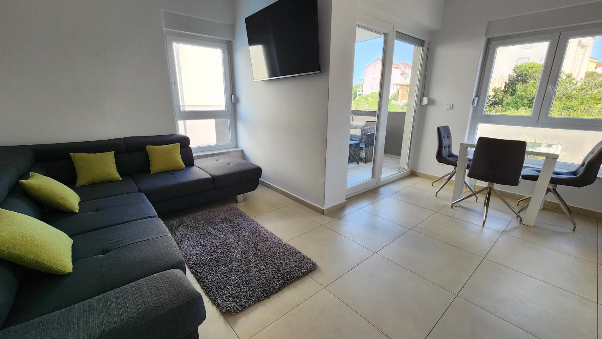 The Sands Luxe Pool Apartment